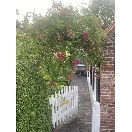 Holiday Home With 2 Bedrooms Holiday home *