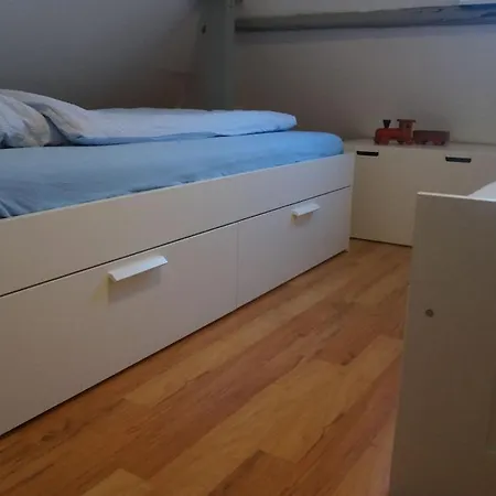 Holiday Home With 2 Bedrooms * Hamswehrum